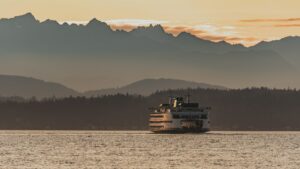 Read more about the article The Perfect Kitsap Day Trip from Seattle (Ferry, Hikes, and Where to Eat After)